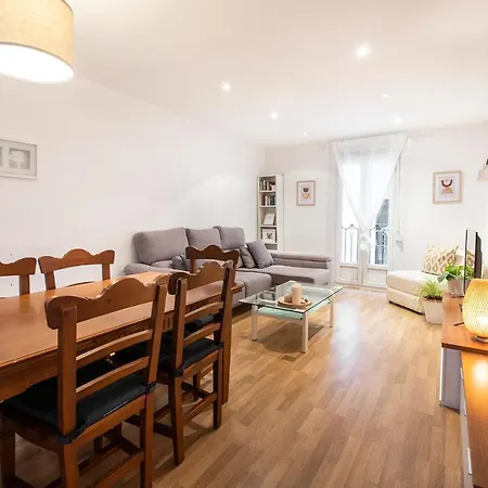 Spacious Old Town Apartament San Sebastián