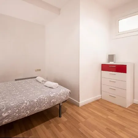 Spacious Old Town Apartament