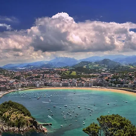 Spacious Old Town Appartamento *