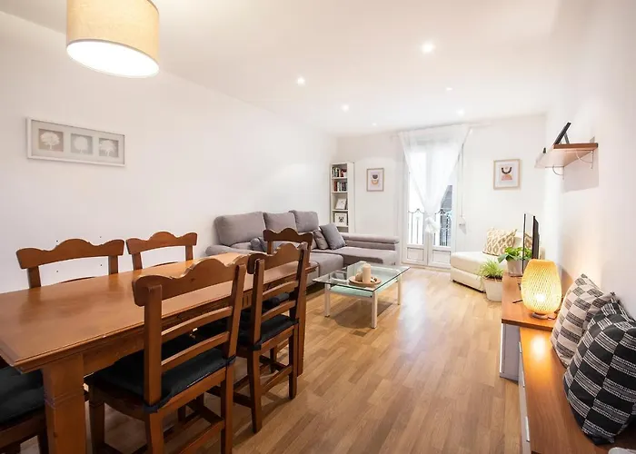 Spacious Old Town Apartament San Sebastián