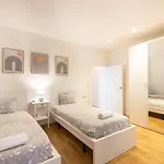 Spacious Old Town Апартаменти Сан-Себастьян